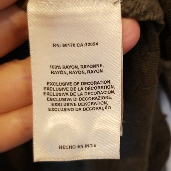 Anthropologie Maeve sequined button down shirt- XS - Picture 7 of 8